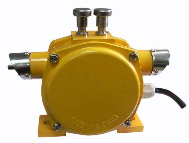 �f��ʽ��·��CDW3 3200N 2500A3P���ˮƽAC230V�oǷ�� ƴ�i